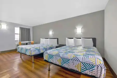Motel 6 Plano, TX - Plano Northeast - 17