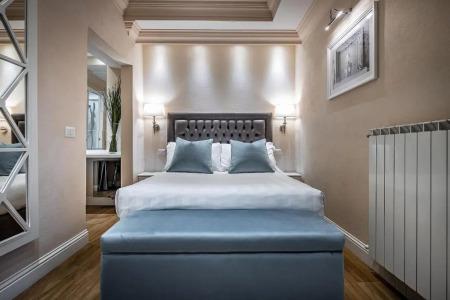 Ungherese Small Luxury - 41