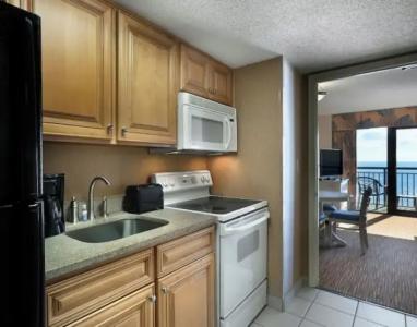 Breakers Resort - 228