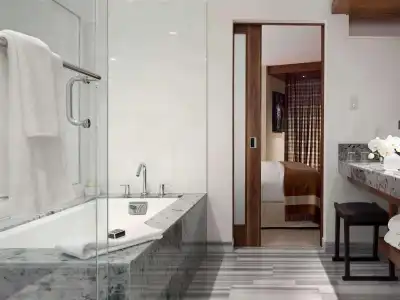 Fairmont Pacific Rim - 9