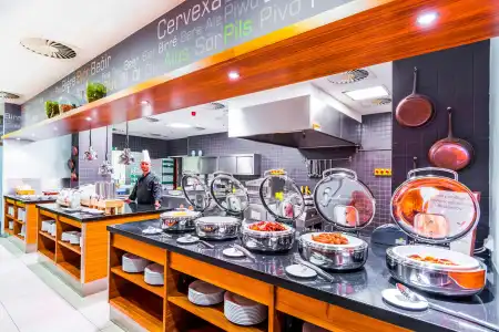 Courtyard By Marriott Pilsen - 13