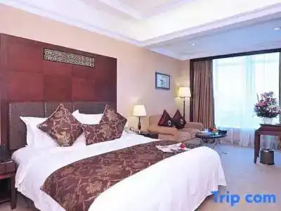 Royal Marina Plaza - 104