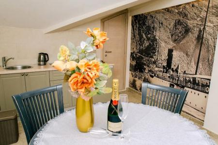 D & Sons Apartments - 123