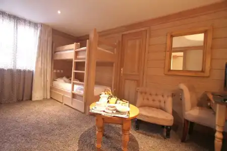 Hôtel Tsanteleina - 65