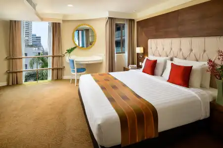Kingston Suites - 10