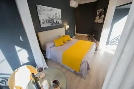 B&B Art House - 79
