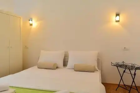 Golden B&B - 89