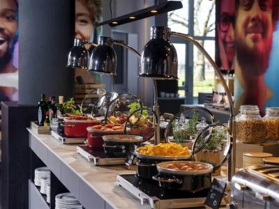 ibis Styles Berlin-Treptow - 12