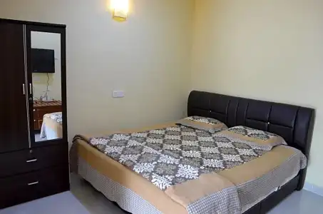 Penarak Bamboo Beach Motel - 39