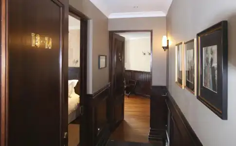 Boutique Castillo Rojo - 13