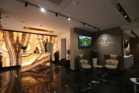 Emerald Boutique - 16