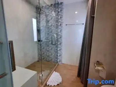 Ama's House Luxury Boutique - 26