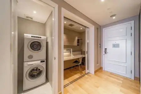 Sherwood Suites - 142