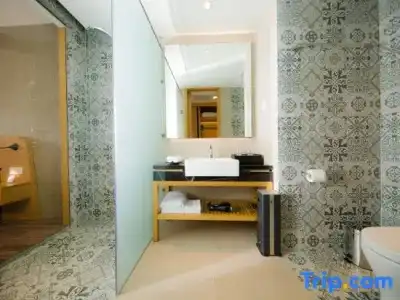 Quinter Central Nha Trang - 42