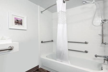 Hampton Inn Charlotte-Uptown - 9