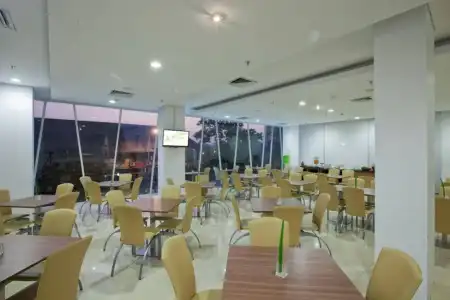 Whiz Cikini Jakarta - 22