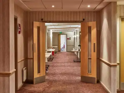 Future Inns Cardiff Bay - 15