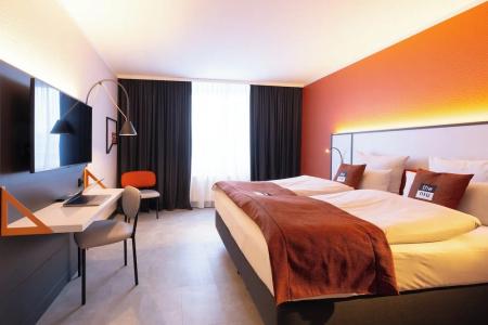 Holiday Inn - the niu, BLADE SOLINGEN by IHG - 20