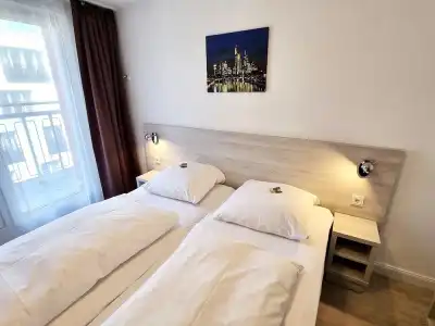 Adler Frankfurt - 40