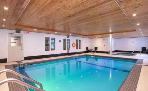 Sandman & Suites Calgary South - 9