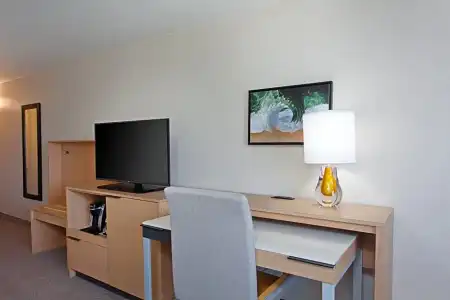 Holiday Inn Los Angeles - LAX Airport by IHG - 63