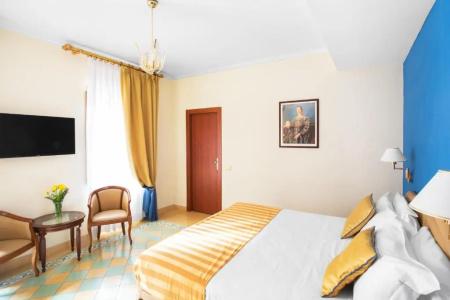 Piazza Di Spagna - 110