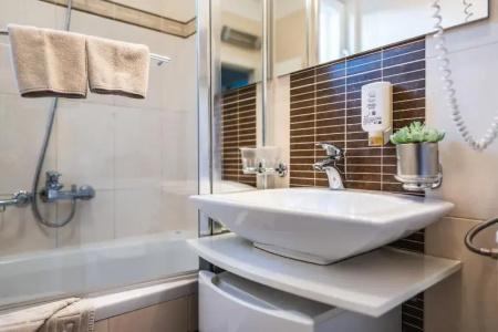 Apartment 3 Beaches With Free Parking - 351