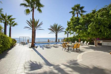 Meneou Beachfront Villa Sunset - 62