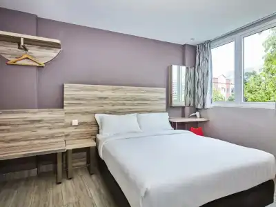 Ibis Budget Singapore Crystal - 42