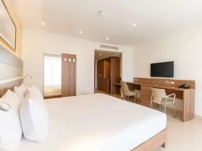 DoubleTree by Hilton Malta - 48