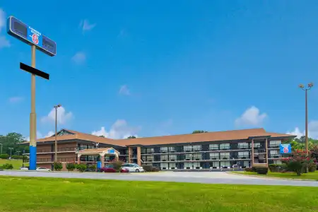 Motel 6 Macon, GA - 11