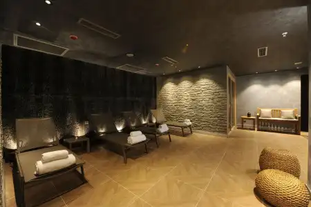 Le Petit Palace - 9