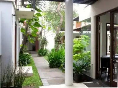 Chic Quarter Residence - 13