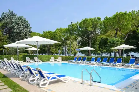 His Sirmione - Lakeview Pool - 25