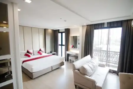 Hope Land Sukhumvit 8 - 62