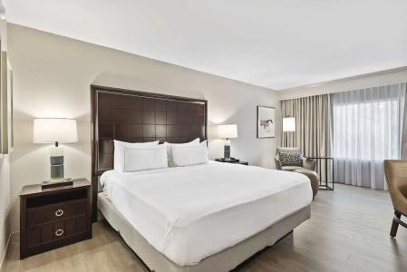 DoubleTree by Hilton Columbus - 50
