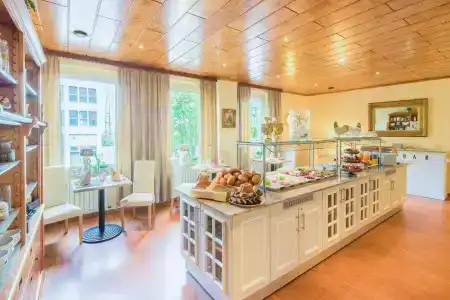 Königshof Dortmund - 13