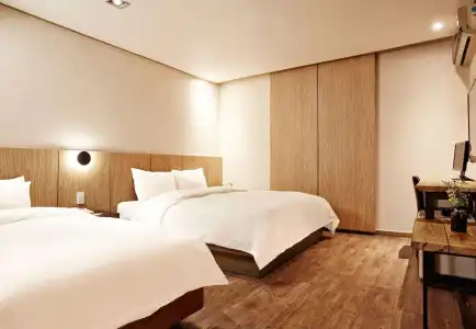 E-HOTEL - 5