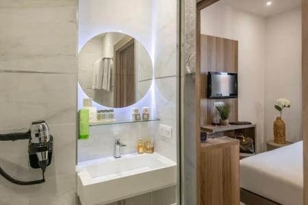 Golden Tulip Cannes de Paris - 82