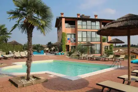 Bertoletta Village Apartments - 21