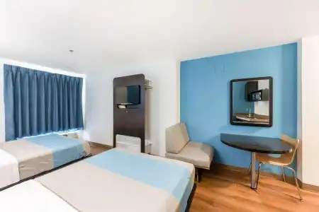 Motel 6 Laredo, TX - Airport - 5