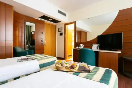 Mirage, Sure Collection by Best Western - 9