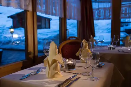 - Steakhouse Cheminée - 18