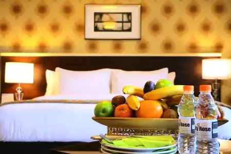 City Rose Suites - 221