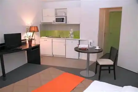 Nemea Appart Home Suite Nancy Centre - 66