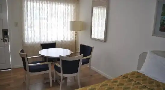 The Islander Motel - 3