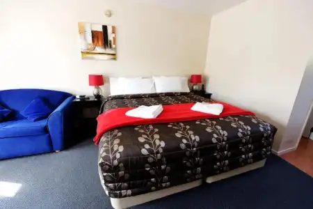 Addington Stadium Motel - 65