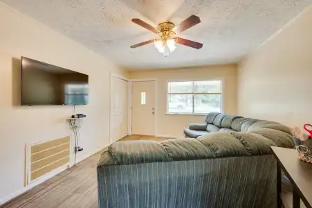 Quiet Columbus Home w/ Private Deck & Grill! - 5