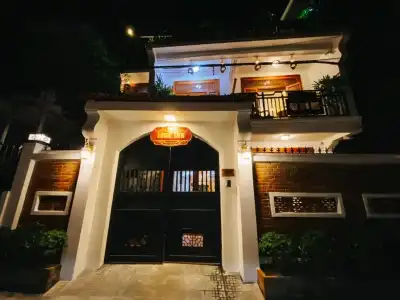 Hue 1962 Inn - 11