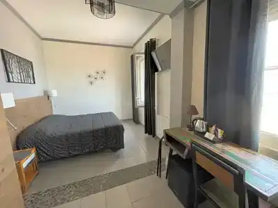 Hôtel Le Dauphin Bleu - 55